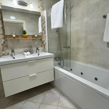 דירה Brisa Do Mar - 2br Sea Front Luxury קווארטיירה