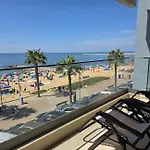 Brisa Do Mar - 2br Sea Front Luxury דירה
