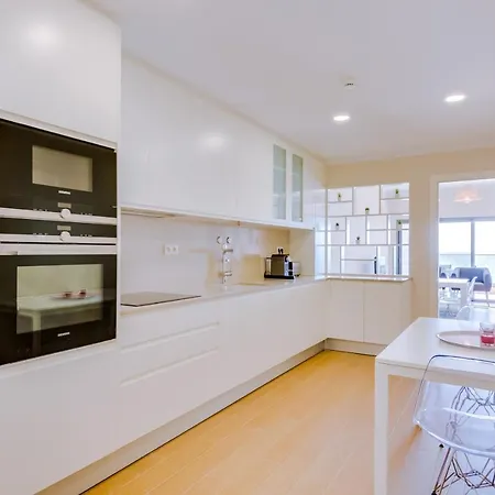 Brisa Do Mar 2br - Sea Front - Luxury Apartment